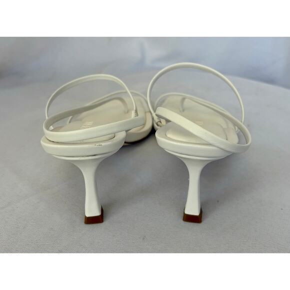 Steve Madden Women's Locke Strappy Mid-Heel Dress Sandals White Size 8 NWT/ Box - Picture 2 of 6